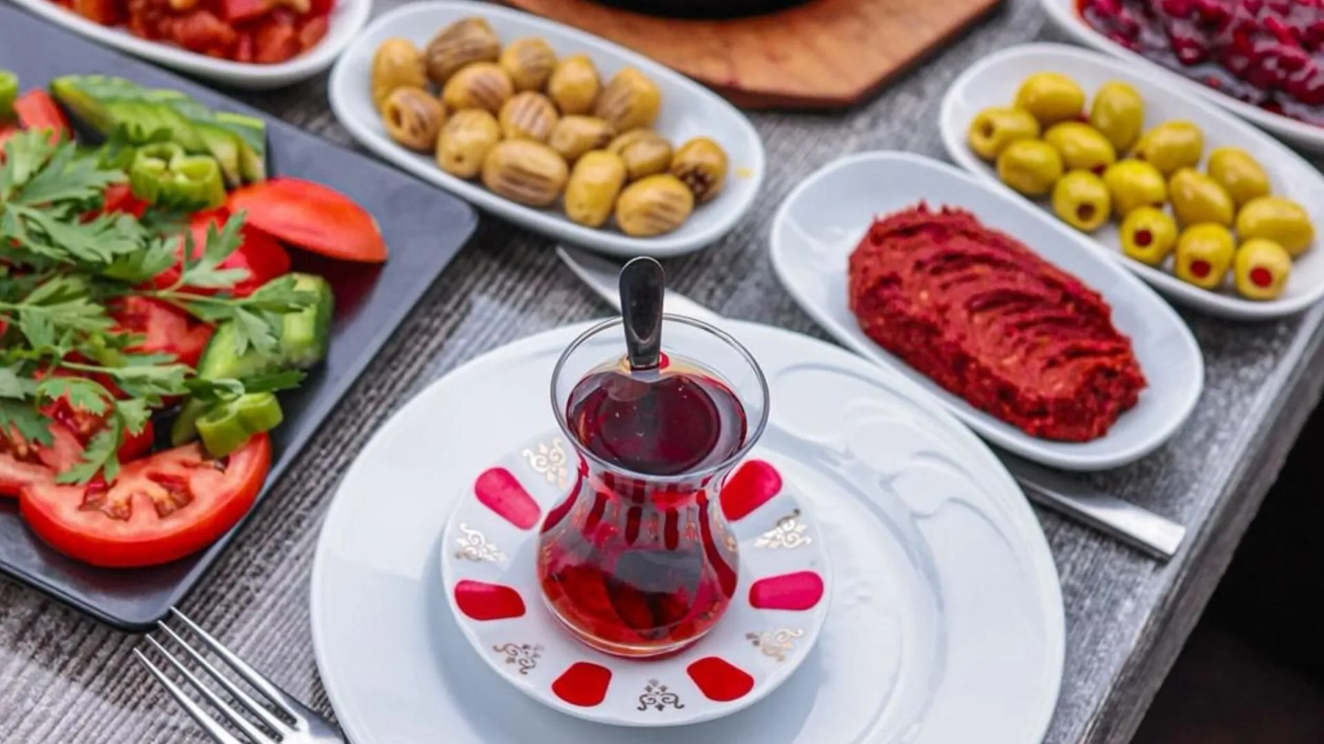 Eyüp Van Kahvaltı Salonu serpme kahvaltı sofrası